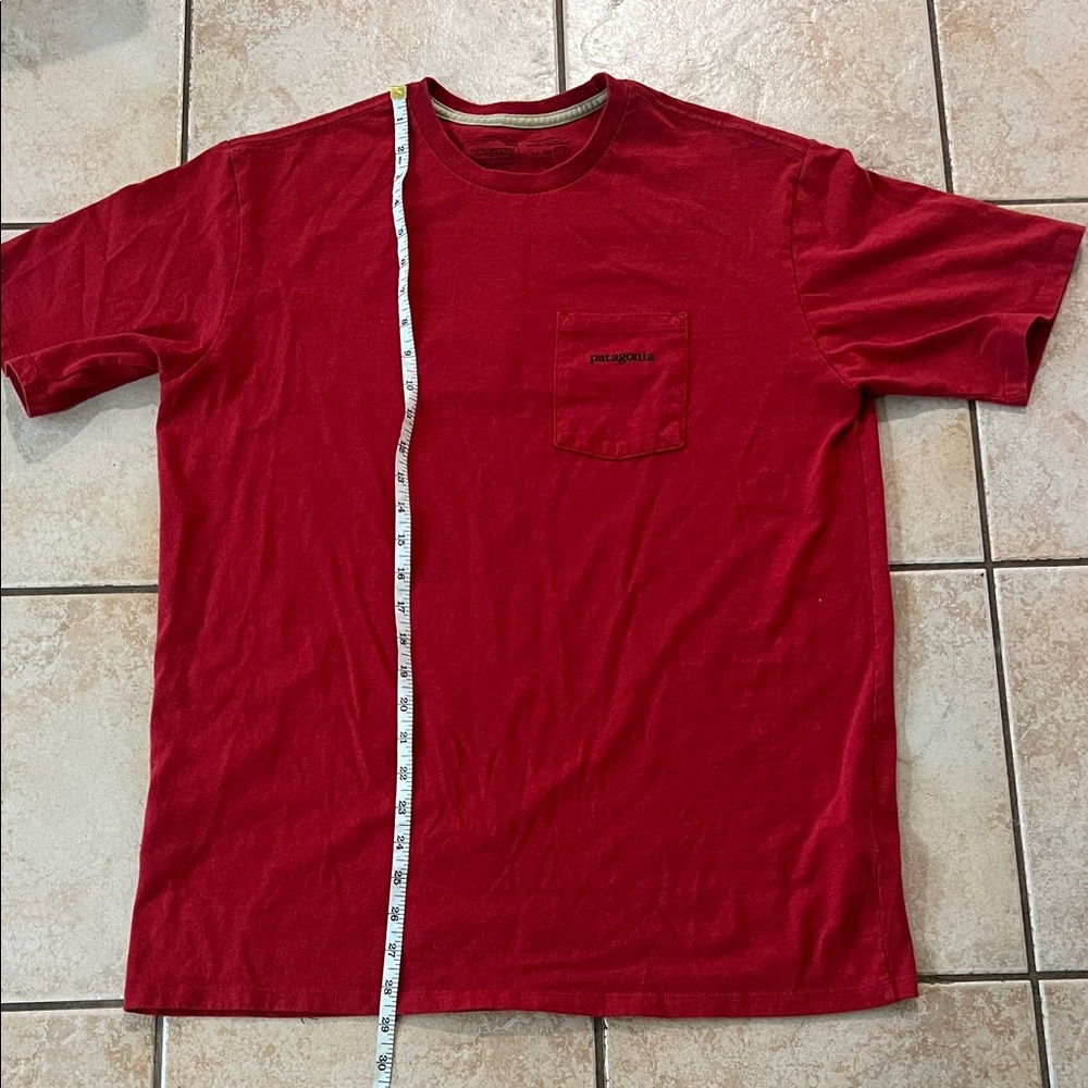 Patagonia Men's Classic Single Pocket Red Short Sleeve Tee,‎ Medium - Picture 6 of 8
